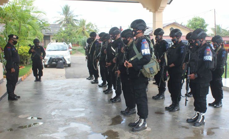 Puluhan Personel Brimob Merauke Diterjunkan ke Boven Digoel
