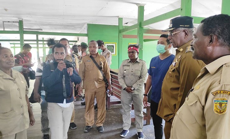 Wabup Mimika Terima Keluhan dari Tenaga Kesehatan di Kokonao