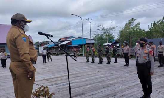 Sekda Asmat Pimpin Apel Operasi Ketupat Matoa 2021