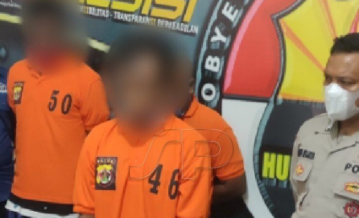Seorang Ayah Tega Hamili Anak Kandung